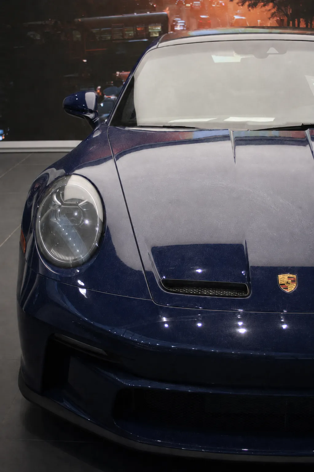 Porsche 911 Turbo S z przodu przed korektą lakieru